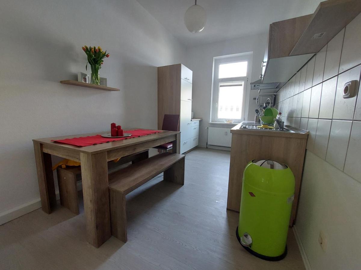 Schoene Zwei-Zimmer-Wohnung "W2" Mit 4 Einzelbetten Und Wlan In Zwenkau Bei Leipzig Im Neuseenland Εξωτερικό φωτογραφία