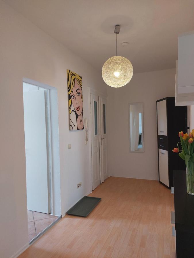 Schoene Zwei-Zimmer-Wohnung "W2" Mit 4 Einzelbetten Und Wlan In Zwenkau Bei Leipzig Im Neuseenland Εξωτερικό φωτογραφία